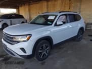 ✅ 2022 Volkswagen Atlas SE • VIN: 1V2LP2CA1NC531866 • Lot: 41677402. Wystawiony na IAAI z przebiegiem 35 407 mil. Bezpłatny archiwum sprzedaży aukcyjnych z USA i szczegółowy raport historii pojazdu na DreamBid. Zdjęcie 17.