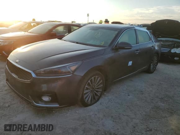 ✅ 2018 Kia Cadenza Premium • VIN: KNALB4J15J5123848 • Лот: 76187204. Опубликован ранее на Copart с пробегом Не указан. Бесплатный доступ к архиву аукционных продаж из США и подробный отчёт об истории автомобиля на DreamBid. Изображение 1.