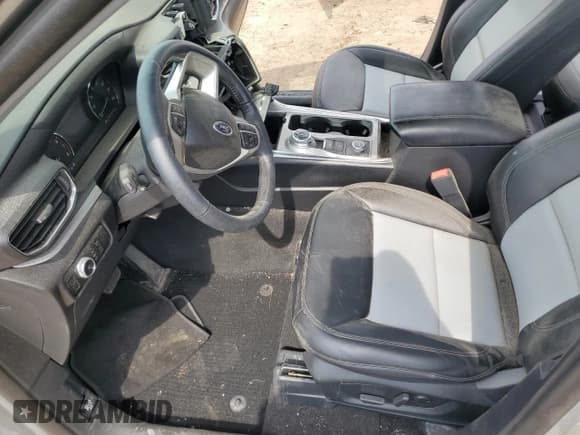 ✅ 2023 Ford Explorer XLT • VIN: 1FMSK8DH9PGA77612 • Lot: 52877665. Listed on Copart with 18,545 mi. Free auction sales archive from the USA and detailed vehicle history report at DreamBid. Image 7.