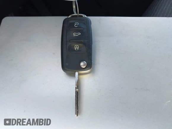 ✅ 2018 Volkswagen Tiguan • VIN: WVGAV7AX6JK001326 • Лот: 43422883. Опубликован ранее на IAAI с пробегом 91 695 миль. Бесплатный доступ к архиву аукционных продаж из США и подробный отчёт об истории автомобиля на DreamBid. Изображение 11.