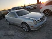 ✅ 2002 Mercedes-Benz CLK 320/430 • VIN: WDBLJ65GX2F199379 • Lot: 91311965. Wystawiony na Copart z przebiegiem 97 244 mil. Bezpłatny archiwum sprzedaży aukcyjnych z USA i szczegółowy raport historii pojazdu na DreamBid. Zdjęcie 4.