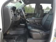 ✅ 2020 Chevrolet Silverado 2500HD Work Truck • VIN: 1GC4YLEY7LF206511 • Lot: 69542385. Wystawiony na Copart z przebiegiem 104 766 mil. Bezpłatny archiwum sprzedaży aukcyjnych z USA i szczegółowy raport historii pojazdu na DreamBid. Zdjęcie 7.