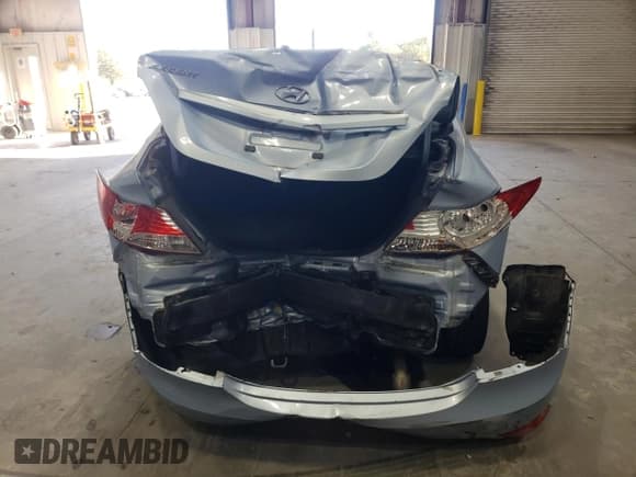 ✅ 2012 Hyundai Accent GLS • VIN: KMHCU4AE3CU145691 • Лот: 76109214. Опубликован ранее на Copart с пробегом 197 155 миль. Бесплатный доступ к архиву аукционных продаж из США и подробный отчёт об истории автомобиля на DreamBid. Изображение 6.