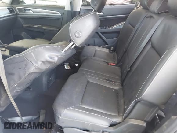 ✅ 2021 Volkswagen Atlas SE • VIN: 1V2HR2CA8MC514027 • Lot: 42260413. Listed on IAAI with 37,687 mi. Free auction sales archive from the USA and detailed vehicle history report at DreamBid. Image 8.