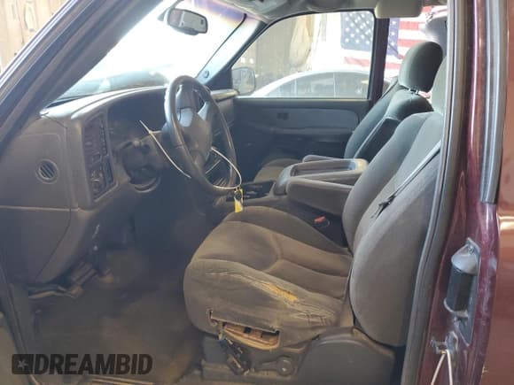 ✅ 2003 Chevrolet Silverado 1500 LS • VIN: 2GCEK19T431208149 • Лот: 72633594. Опубликован ранее на Copart с пробегом 192 734 миль. Бесплатный доступ к архиву аукционных продаж из США и подробный отчёт об истории автомобиля на DreamBid. Изображение 7.