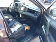 ✅ 2016 Toyota RAV4 SE • VIN: 2T3JFREV4GW446959 • Lot: 41237329. Wystawiony na IAAI z przebiegiem 66 757 mil. Bezpłatny archiwum sprzedaży aukcyjnych z USA i szczegółowy raport historii pojazdu na DreamBid. Zdjęcie 5.