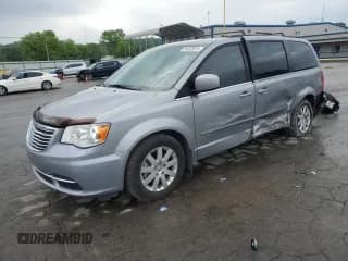 ✅ 2016 Chrysler Town & Country LX • VIN: 2C4RC1AG3GR128894 • Lot: 54535615. Listed on Copart with 121,148 mi. Free auction sales archive from the USA and detailed vehicle history report at DreamBid. Image 1.