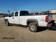 ✅ 2003 Chevrolet Silverado 2500HD LS • VIN: 1GCHK29U63E102926 • Lot: 92466165. Wystawiony na Copart z przebiegiem 165 955 mil. Bezpłatny archiwum sprzedaży aukcyjnych z USA i szczegółowy raport historii pojazdu na DreamBid. Zdjęcie 2.