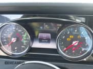 ✅ 2019 Mercedes-Benz E 300 • VIN: WDDZF4JB9KA587783 • Лот: 43296085. Опубликован ранее на IAAI с пробегом 103 739 миль. Бесплатный доступ к архиву аукционных продаж из США и подробный отчёт об истории автомобиля на DreamBid. Изображение 7.