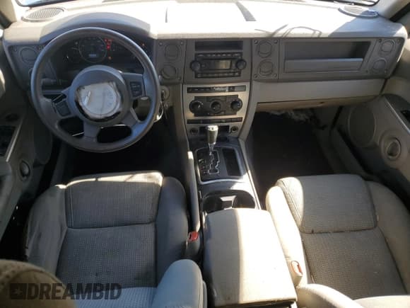 ✅ 2006 Jeep Commander • VIN: 1J8HH48K16C106515 • Lot: 82670514. Listed on Copart with 232,689 mi. Free auction sales archive from the USA and detailed vehicle history report at DreamBid. Image 8.