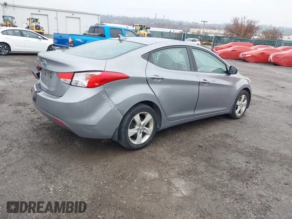 ✅ 2013 Hyundai Elantra GLS • VIN: KMHDH4AE4DU777643 • Lot: 43760173. Listed on IAAI with 143,793 mi. Free auction sales archive from the USA and detailed vehicle history report at DreamBid. Image 4.