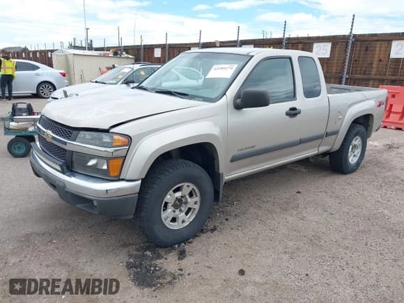 ✅ 2004 Chevrolet Colorado LS Z71 • VIN: 1GCDT196648106644 • Lot: 42289279. Listed on IAAI with 261,325 mi. Free auction sales archive from the USA and detailed vehicle history report at DreamBid. Image 2.