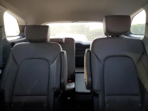 ✅ 2015 Hyundai Santa Fe Limited • VIN: KM8SN4HF6FU105973 • Лот: 58982035. Опубликован ранее на Copart с пробегом 122 437 миль. Бесплатный доступ к архиву аукционных продаж из США и подробный отчёт об истории автомобиля на DreamBid. Изображение 11.