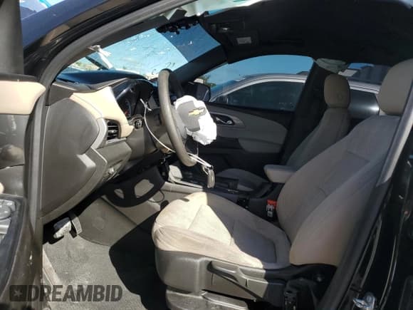 ✅ 2023 Chevrolet Traverse LS • VIN: 1GNERFKW8PJ213001 • Lot: 92237685. Wystawiony na Copart z przebiegiem 67 933 mil. Bezpłatny archiwum sprzedaży aukcyjnych z USA i szczegółowy raport historii pojazdu na DreamBid. Zdjęcie 7.