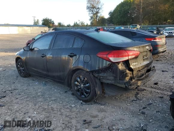 ✅ 2018 Kia Forte LX • VIN: 3KPFL4A70JE263067 • Лот: 87197975. Опубликован ранее на Copart с пробегом 69 418 миль. Бесплатный доступ к архиву аукционных продаж из США и подробный отчёт об истории автомобиля на DreamBid. Изображение 2.