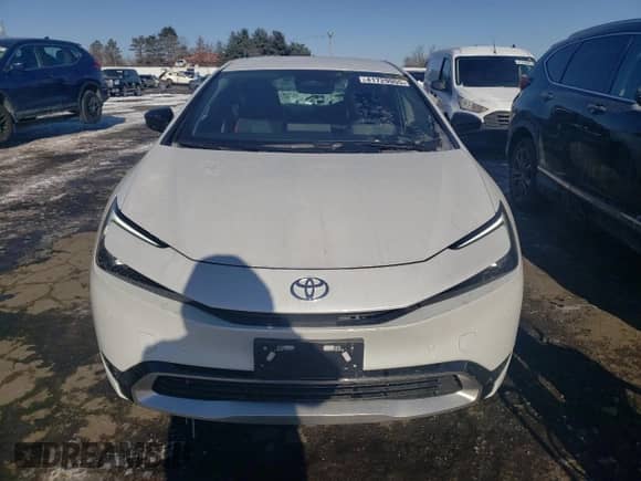 2024 Toyota Prius SE с VIN JTDACACU0R3027324, выставлен на аукционе Copart как лот 41729955 с пробегом 695 миль миль и Списание • Salvage title. История ставок и продаж доступна на DreamBid. Изображение 5.