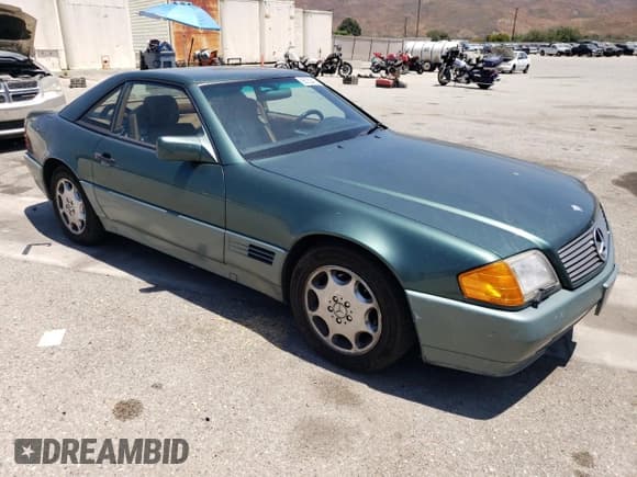 ✅ 1994 Mercedes-Benz SL 5.0L • VIN: WDBFA67E6RF100219 • Лот: 65750475. Опубликован ранее на Copart с пробегом Не указан. Бесплатный доступ к архиву аукционных продаж из США и подробный отчёт об истории автомобиля на DreamBid. Изображение 4.