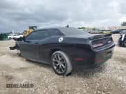 ✅ 2021 Dodge Challenger SXT • VIN: 2C3CDZAG2MH606813 • Lot: 69441064. Wystawiony na Copart z przebiegiem 30 727 mil. Bezpłatny archiwum sprzedaży aukcyjnych z USA i szczegółowy raport historii pojazdu na DreamBid. Zdjęcie 2.