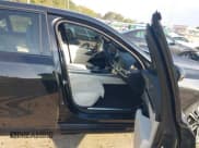 ✅ 2023 BMW 7 Series 760i xDrive • VIN: WBA33EJ03PCM58220 • Lot: 43215951. Wystawiony na IAAI z przebiegiem 34 883 mil. Bezpłatny archiwum sprzedaży aukcyjnych z USA i szczegółowy raport historii pojazdu na DreamBid. Zdjęcie 5.