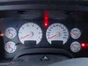 ✅ 2002 Dodge RAM • VIN: 1B7HU18N52J106941 • Lot: 43578360. Wystawiony na IAAI z przebiegiem 227 662 mil. Bezpłatny archiwum sprzedaży aukcyjnych z USA i szczegółowy raport historii pojazdu na DreamBid. Zdjęcie 7.