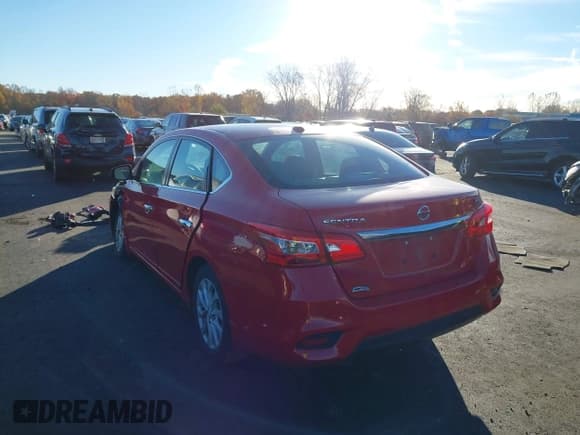 ✅ 2018 Nissan Sentra SV • VIN: 3N1AB7AP1JL635819 • Lot: 43613156. Wystawiony na IAAI z przebiegiem 81 317 mil. Bezpłatny archiwum sprzedaży aukcyjnych z USA i szczegółowy raport historii pojazdu na DreamBid. Zdjęcie 3.