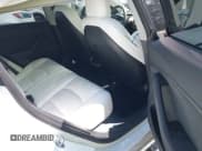 ✅ 2022 Tesla Model 3 Long Range • VIN: 5YJ3E1EB6NF110719 • Lot: 42172421. Wystawiony na IAAI z przebiegiem 44 772 mil. Bezpłatny archiwum sprzedaży aukcyjnych z USA i szczegółowy raport historii pojazdu na DreamBid. Zdjęcie 8.