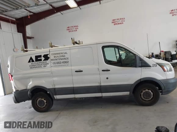 ✅ 2016 Ford Transit Cargo • VIN: 1FTYE1ZM6GKB18181 • Lot: 42951399. Wystawiony na IAAI z przebiegiem 281 890 mil. Bezpłatny archiwum sprzedaży aukcyjnych z USA i szczegółowy raport historii pojazdu na DreamBid. Zdjęcie 13.