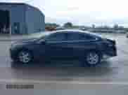 2018 Chevrolet Malibu LS с VIN 1G1ZC5ST9JF199656, выставлен на аукционе IAAI как лот 42512022 с пробегом 64 040 миль миль и . История ставок и продаж доступна на DreamBid. Изображение 15.