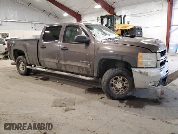 ✅ 2007 Chevrolet Silverado 2500HD LTZ • VIN: 1GCHK23697F512744 • Lot: 42670505. Wystawiony na Copart z przebiegiem Nie podano. Bezpłatny archiwum sprzedaży aukcyjnych z USA i szczegółowy raport historii pojazdu na DreamBid. Zdjęcie 4.