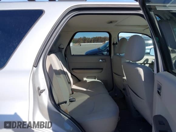 ✅ 2008 Mercury Mariner • VIN: 4M2CU81Z28KJ47086 • Lot: 43671488. Listed on IAAI with 173,091 mi. Free auction sales archive from the USA and detailed vehicle history report at DreamBid. Image 8.