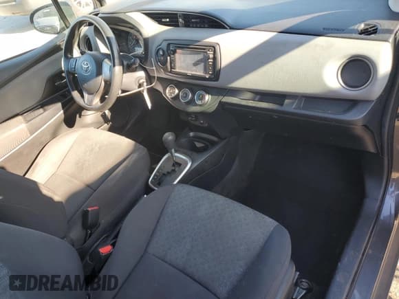 ✅ 2015 Toyota Yaris L • VIN: VNKJTUD35FA024456 • Lot: 52910715. Wystawiony na Copart z przebiegiem 82 645 mil. Bezpłatny archiwum sprzedaży aukcyjnych z USA i szczegółowy raport historii pojazdu na DreamBid. Zdjęcie 8.