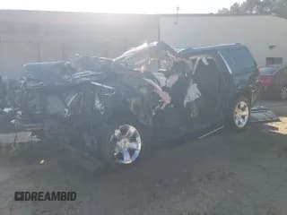 ✅ 2018 Chevrolet Tahoe Premier • VIN: 1GNSKCKC2JR219204 • Лот: 87224695. Опубликован ранее на Copart с пробегом Не указан. Бесплатный доступ к архиву аукционных продаж из США и подробный отчёт об истории автомобиля на DreamBid. Изображение 1.