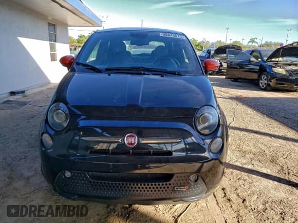✅ 2013 FIAT 500e • VIN: 3C3CFFGE7DT707397 • Lot: 96833615. Listed on Copart with 65,039 mi. Free auction sales archive from the USA and detailed vehicle history report at DreamBid. Image 5.
