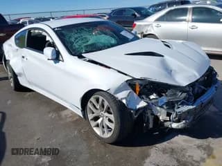 ✅ 2014 Hyundai Genesis Coupe Premium • VIN: KMHHT6KD8EU120928 • Lot: 41275900. Wystawiony na IAAI z przebiegiem 133 200 mil. Bezpłatny archiwum sprzedaży aukcyjnych z USA i szczegółowy raport historii pojazdu na DreamBid. Zdjęcie 1.