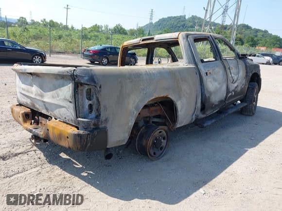 ✅ 2016 Ram 2500 Tradesman • VIN: 3C6UR5CL7GG173456 • Лот: 42821088. Опубликован ранее на IAAI с пробегом 65 миль. Бесплатный доступ к архиву аукционных продаж из США и подробный отчёт об истории автомобиля на DreamBid. Изображение 4.