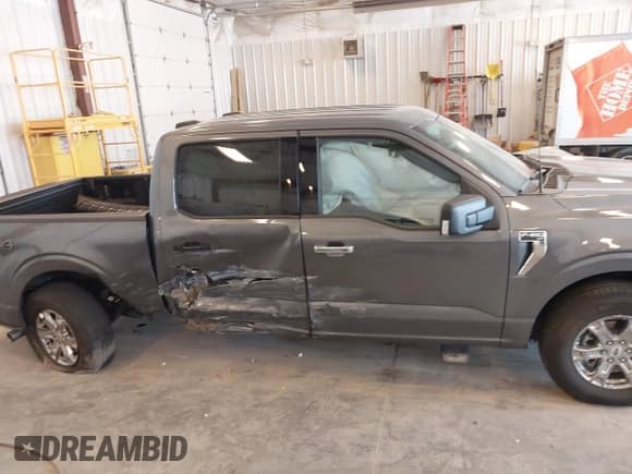 ✅ 2023 Ford F-150 XL • VIN: 1FTEW1EP5PFC96365 • Lot: 42486585. Listed on IAAI with 7,095 mi. Free auction sales archive from the USA and detailed vehicle history report at DreamBid. Image 12.