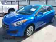 2017 Hyundai Elantra z VIN KMHD35LH6HU380209, wystawiony jako IAAI lot #43279739 z przebiegiem 50 676 mil mil oraz . Historia ofert i sprzedaży dostępna na DreamBid. Obrazek 2.