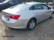 2018 Chevrolet Malibu LS z VIN 1G1ZB5ST6JF182056, wystawiony jako IAAI lot #42032940 z przebiegiem 151 613 mil mil oraz . Historia ofert i sprzedaży dostępna na DreamBid. Obrazek 4.