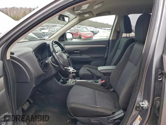 ✅ 2016 Mitsubishi Outlander ES • VIN: JA4AD2A36GZ014580 • Lot: 95017975. Listed on Copart with 88,454 mi. Free auction sales archive from the USA and detailed vehicle history report at DreamBid. Image 7.