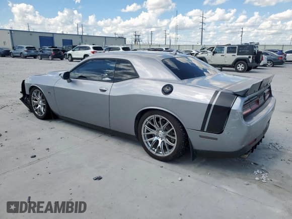 ✅ 2016 Dodge Challenger R/T Scat Pack • VIN: 2C3CDZFJ0GH114483 • Lot: 81765055. Wystawiony na Copart z przebiegiem 47 931 mil. Bezpłatny archiwum sprzedaży aukcyjnych z USA i szczegółowy raport historii pojazdu na DreamBid. Zdjęcie 2.