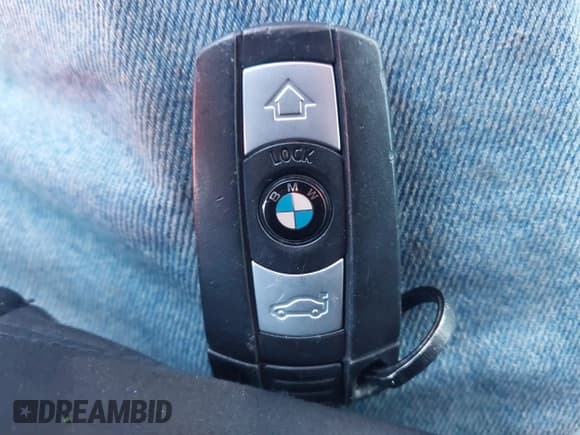 ✅ 2009 BMW 1 Series 135i • VIN: WBAUC73589VK95077 • Lot: 43390617. Wystawiony na IAAI z przebiegiem 96 689 mil. Bezpłatny archiwum sprzedaży aukcyjnych z USA i szczegółowy raport historii pojazdu na DreamBid. Zdjęcie 11.