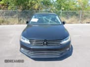 ✅ 2018 Volkswagen Jetta SEL • VIN: 3VWL17AJ9JM244848 • Lot: 42929605. Listed on IAAI with 64,684 mi. Free auction sales archive from the USA and detailed vehicle history report at DreamBid. Image 12.