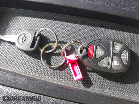 ✅ 2012 Chevrolet Suburban • VIN: 1GNWKMEG9CR206829 • Lot: 42263407. Listed on IAAI with 137,934 mi. Free auction sales archive from the USA and detailed vehicle history report at DreamBid. Image 11.