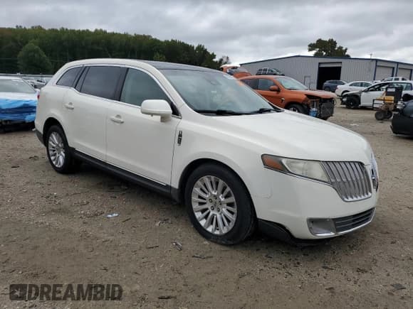 ✅ 2012 Lincoln MKT EcoBoost • VIN: 2LMHJ5AT1CBL54652 • Лот: 82407495. Опубликован ранее на Copart с пробегом 137 523 миль. Бесплатный доступ к архиву аукционных продаж из США и подробный отчёт об истории автомобиля на DreamBid. Изображение 4.