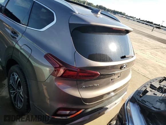 ✅ 2020 Hyundai Santa Fe Limited • VIN: 5NMS53AA4LH227098 • Lot: 73844324. Wystawiony na Copart z przebiegiem 47 260 mil. Bezpłatny archiwum sprzedaży aukcyjnych z USA i szczegółowy raport historii pojazdu na DreamBid. Zdjęcie 6.