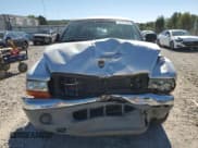 ✅ 2001 Dodge Dakota Sport • VIN: 1B7HL2AN71S237686 • Lot: 86181545. Wystawiony na Copart z przebiegiem 97 019 mil. Bezpłatny archiwum sprzedaży aukcyjnych z USA i szczegółowy raport historii pojazdu na DreamBid. Zdjęcie 5.