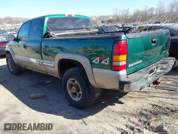 2000 Chevrolet Silverado 2500 LT с VIN 1GCGK29U9YE375586, выставлен на аукционе IAAI как лот 41871108 с пробегом 233 960 миль миль и . История ставок и продаж доступна на DreamBid. Изображение 3.