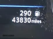 ✅ 2018 Nissan Rogue SV • VIN: JN8AT2MV9JW343907 • Lot: 43669866. Wystawiony na IAAI z przebiegiem 43 830 mil. Bezpłatny archiwum sprzedaży aukcyjnych z USA i szczegółowy raport historii pojazdu na DreamBid. Zdjęcie 16.