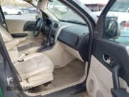 ✅ 2004 Saturn VUE V6 • VIN: 5GZCZ53434S886130 • Lot: 41726485. Wystawiony na IAAI z przebiegiem 256 633 mil. Bezpłatny archiwum sprzedaży aukcyjnych z USA i szczegółowy raport historii pojazdu na DreamBid. Zdjęcie 5.