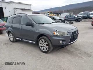 ✅ 2012 Mitsubishi Outlander SE • VIN: JA4JT3AW5CU026732 • Lot: 43778117. Wystawiony na IAAI z przebiegiem 114 521 mil. Bezpłatny archiwum sprzedaży aukcyjnych z USA i szczegółowy raport historii pojazdu na DreamBid. Zdjęcie 1.